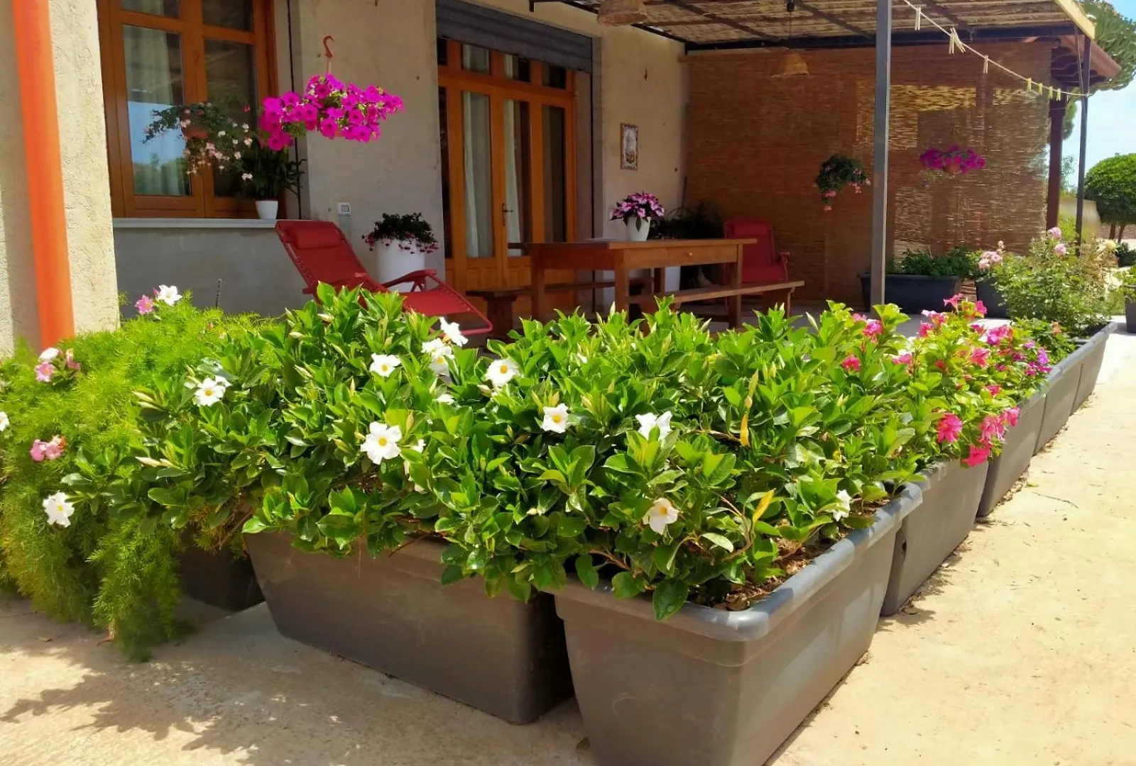 Casa Donna Razietta - Natura E Relax شيكلي إيطاليا